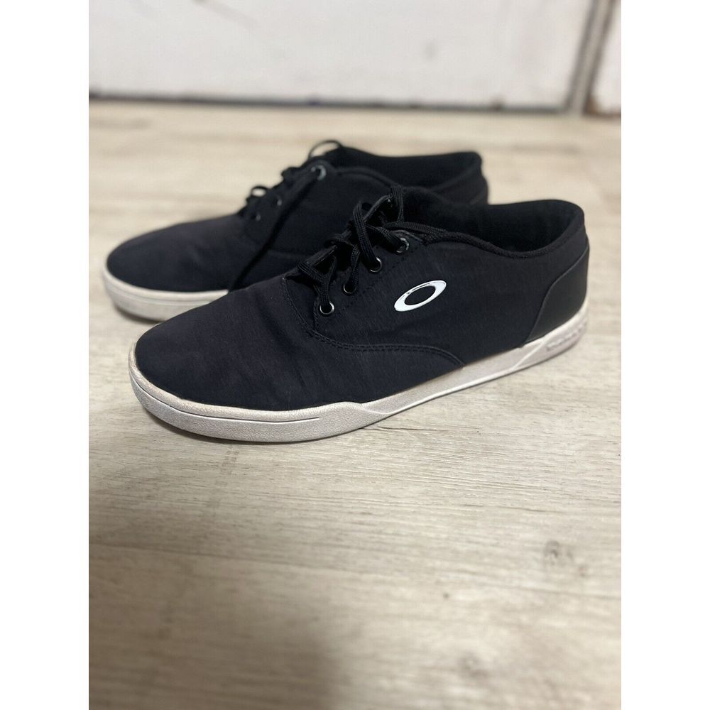 Oakley Men's Size 10 California Culture Skateboard Shoes Black